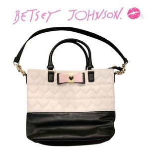 Betsey Johnson Heart Quilted Tote bag Purse White Black Pink Gold Charm LARGE